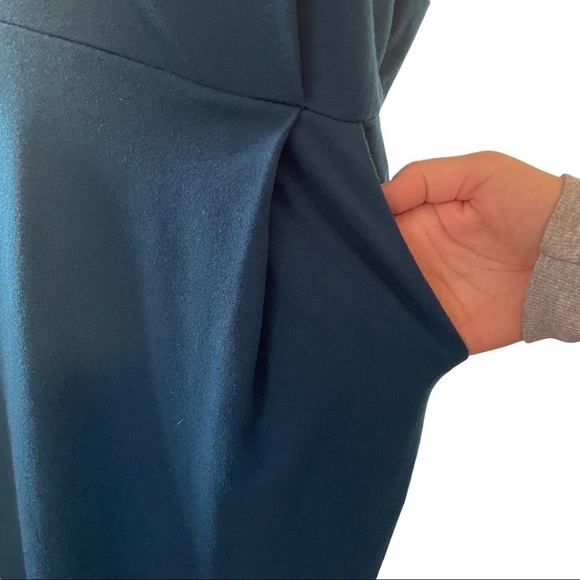Beautiful medium blue midi dress size medium HAS POCKETS! - Picture 7 of 10